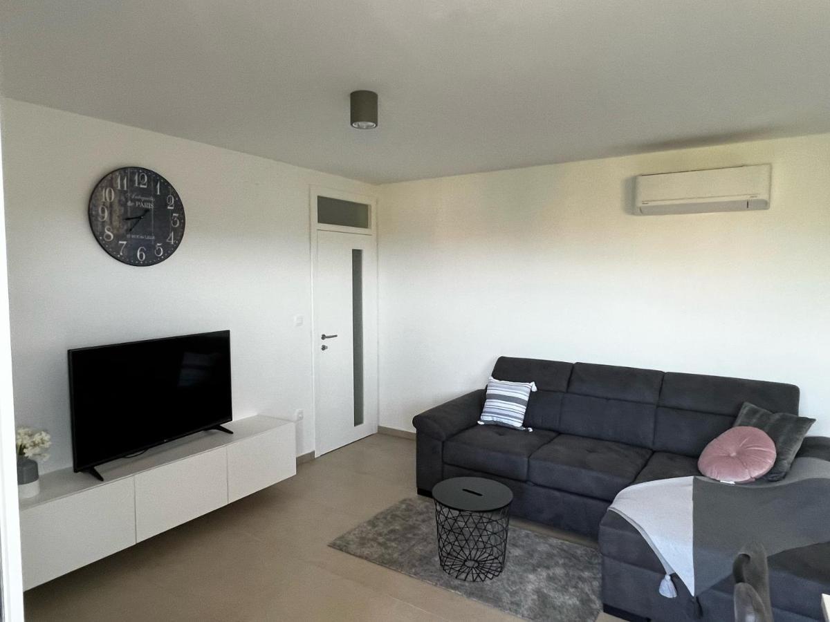 Apartman Ana Sveti Anton  Ngoại thất bức ảnh